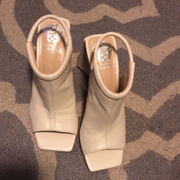 Heels - Picture 14 of 15